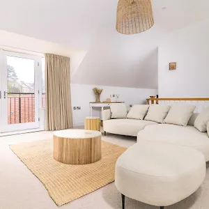 https://retreats-at-saltmoore.yorkshirehotel.net