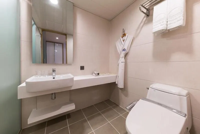 Days Hotel & Suites By Wyndham Incheon Airport