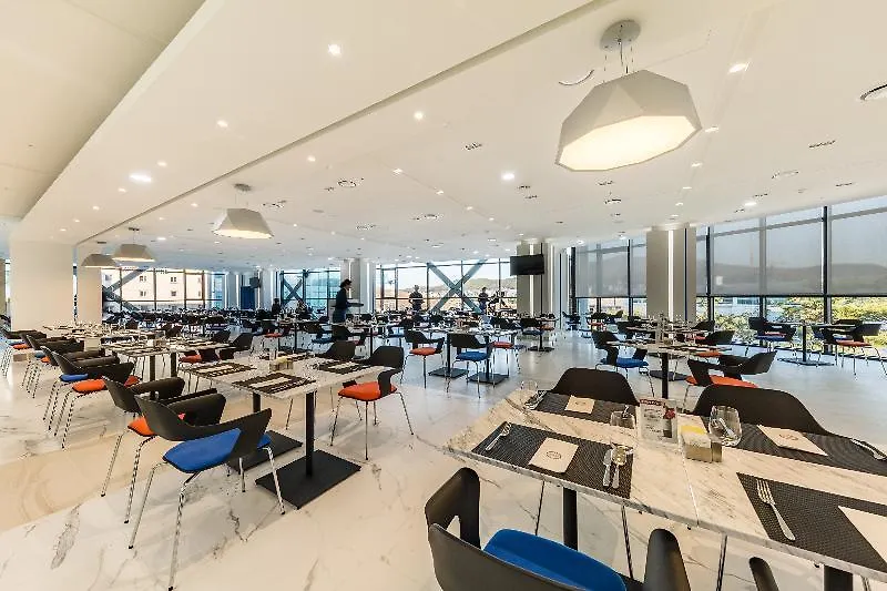 Days Hotel & Suites By Wyndham Incheon Airport 4*,